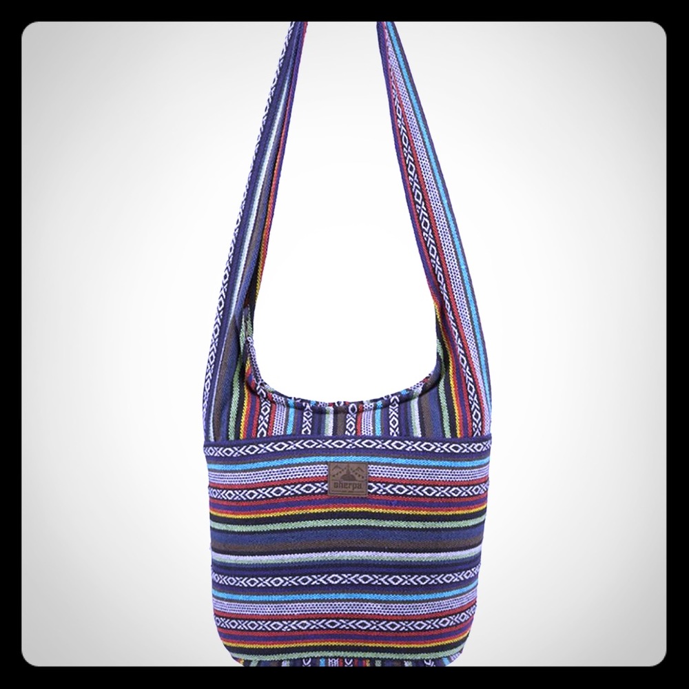 NWOT Sherpa Jhola Bag